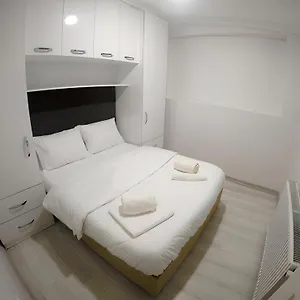 Cihangir Otel